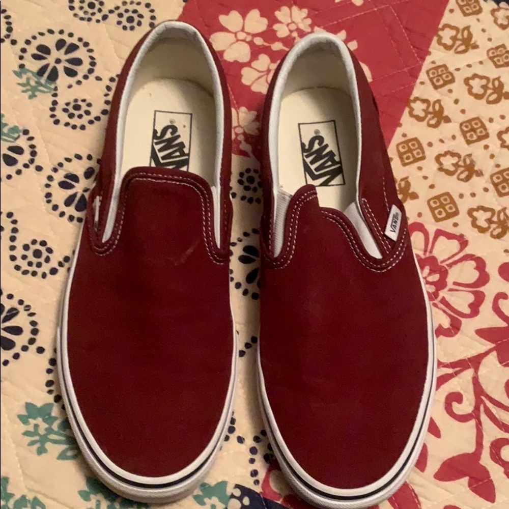 Red / Merlot Vans